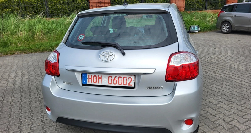 Toyota Auris cena 23900 przebieg: 162000, rok produkcji 2010 z Bieruń małe 742